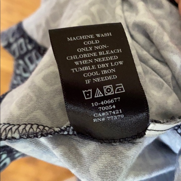 Abstract Diamond Printed Short Sleeve Knotted Wrap - Picture 7 of 10